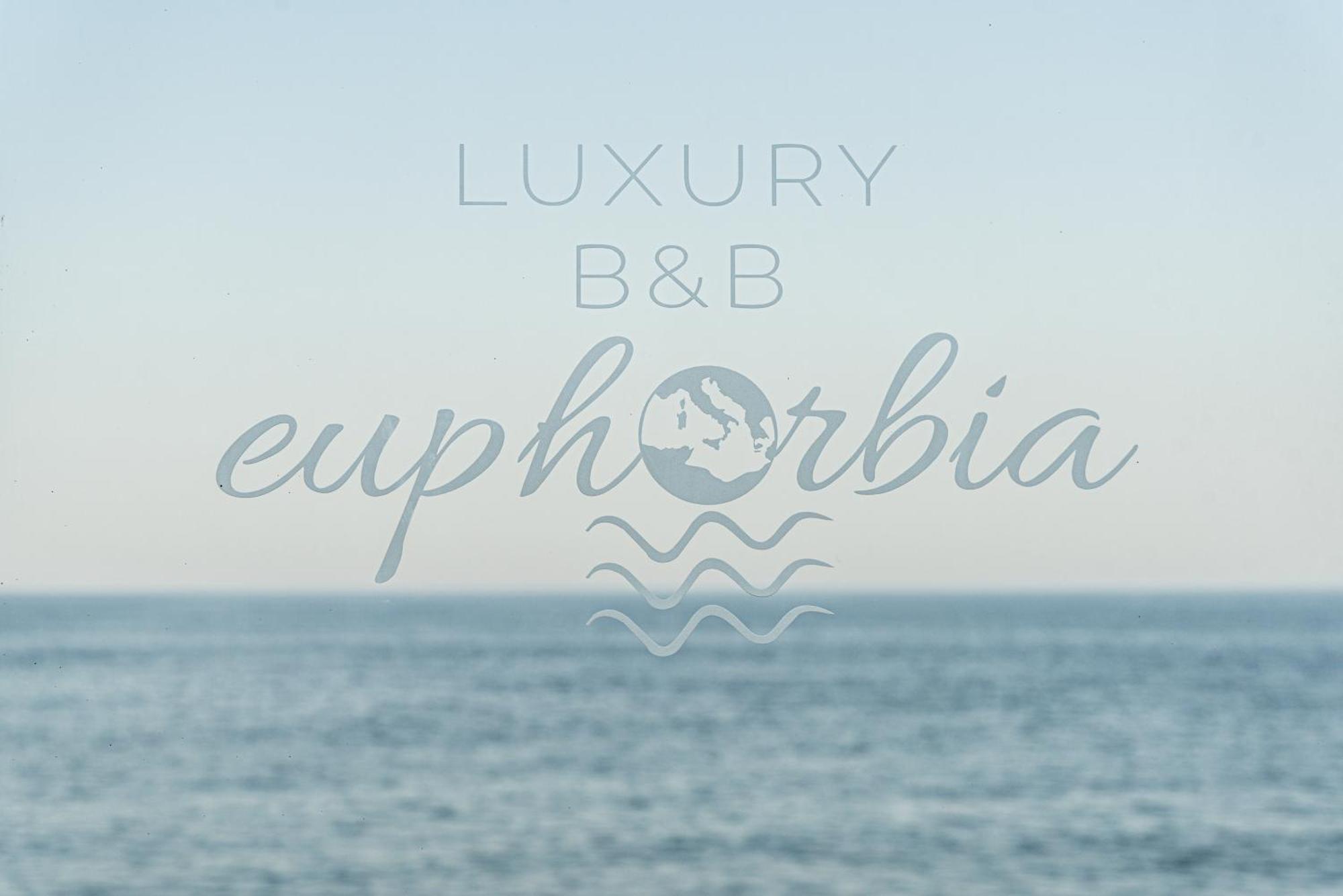Luxury B&B Euphorbia Ачиреале Екстер'єр фото